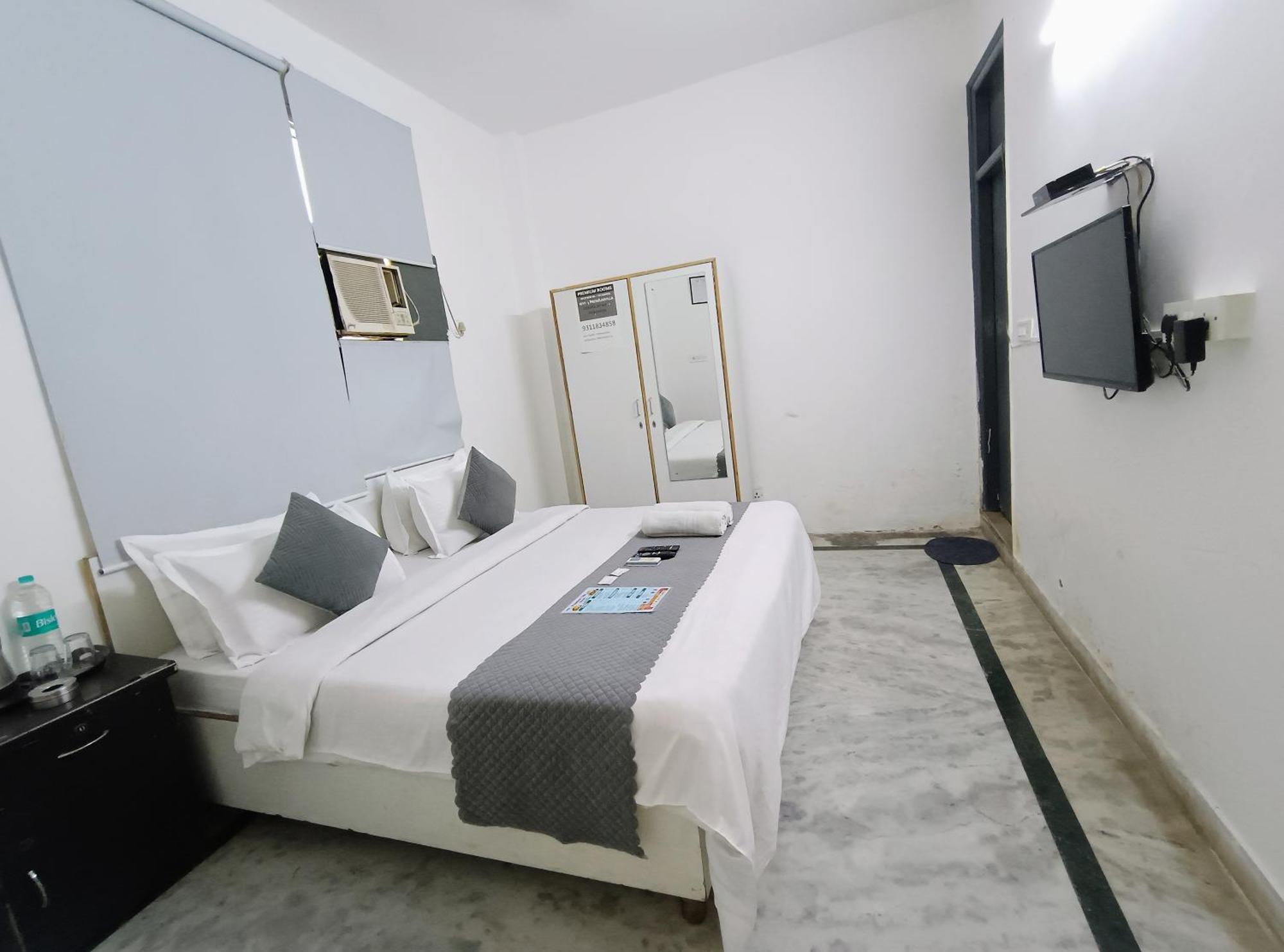 Hotel Hauz Khas Fort View Нью-Делі Екстер'єр фото