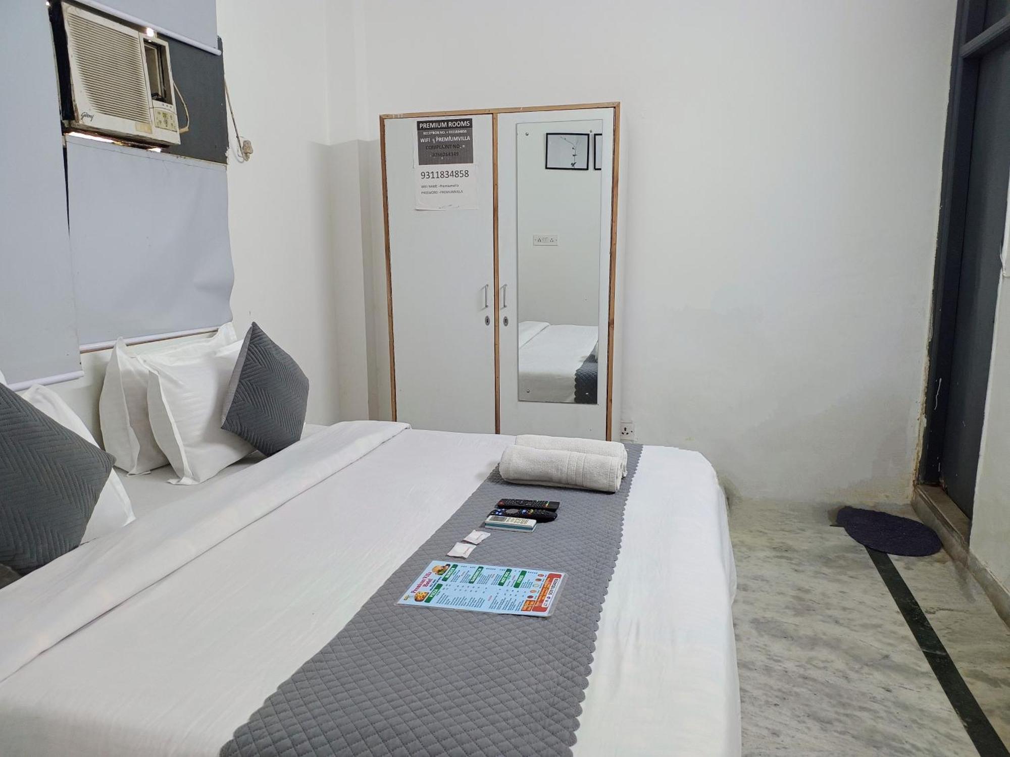Hotel Hauz Khas Fort View Нью-Делі Екстер'єр фото