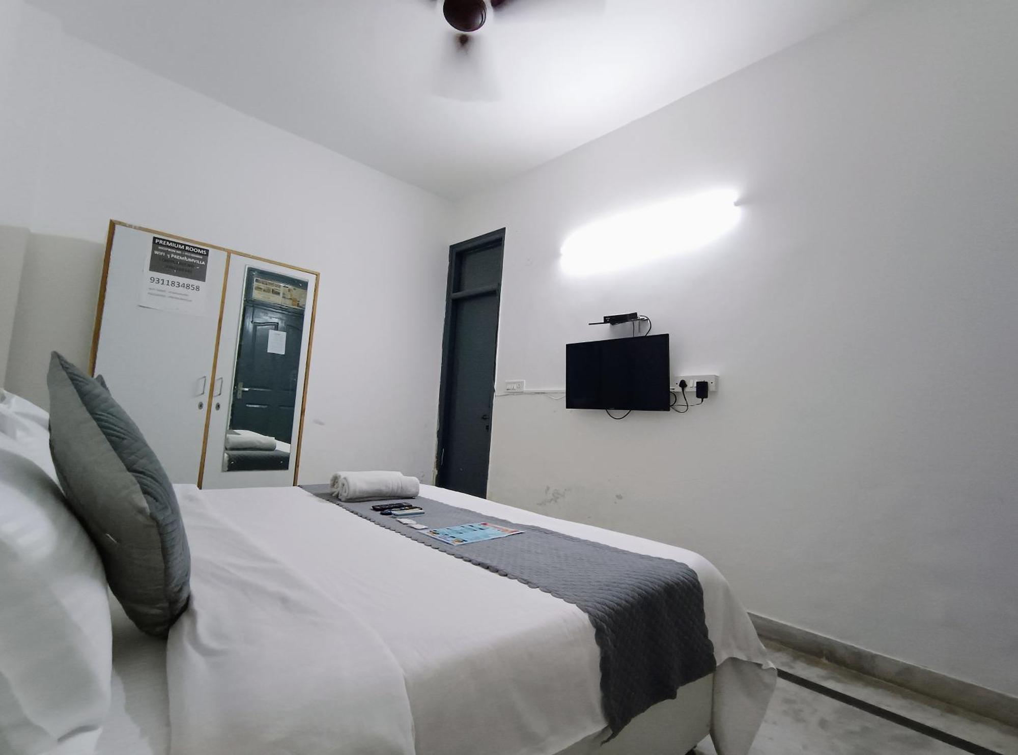 Hotel Hauz Khas Fort View Нью-Делі Екстер'єр фото